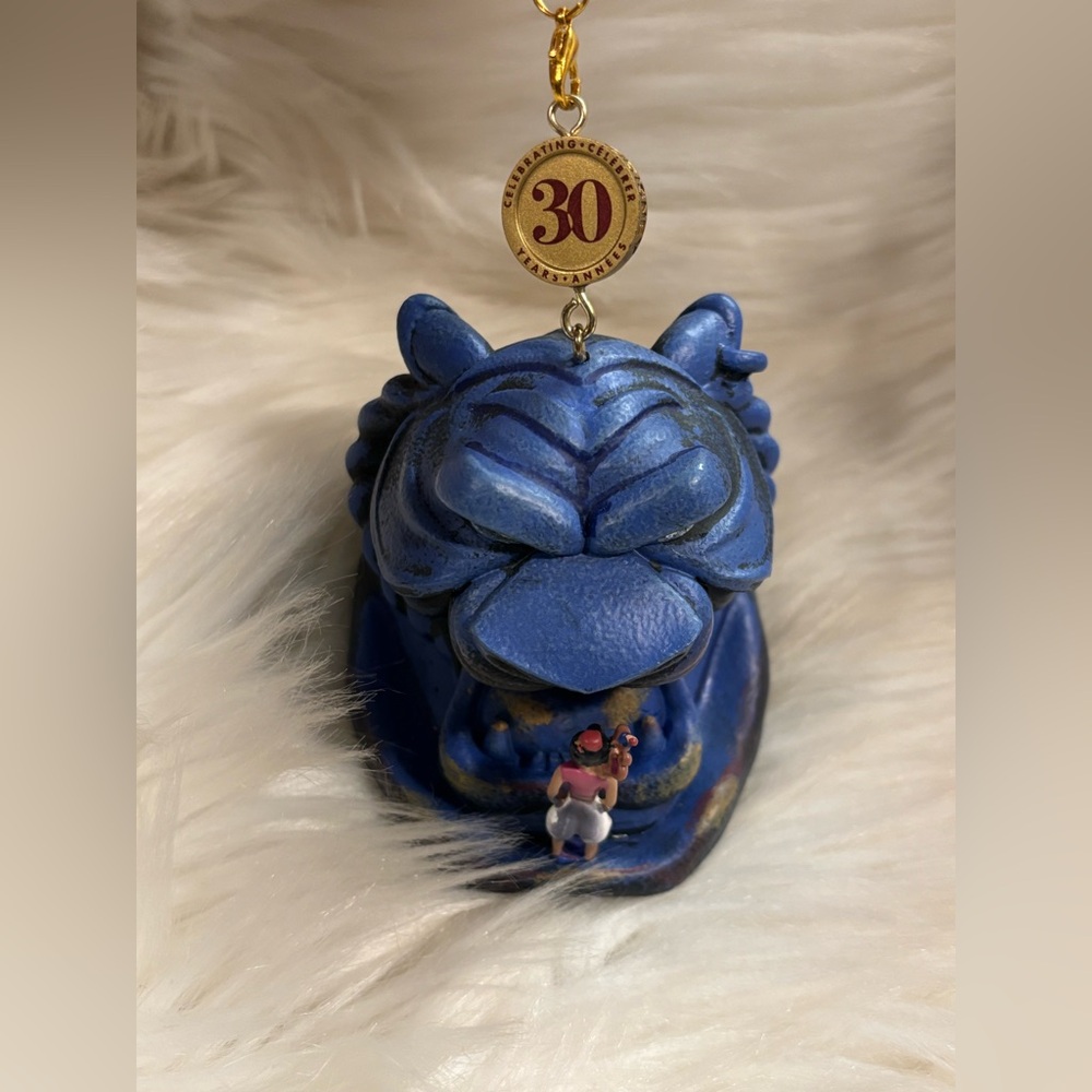 Disney Aladdin Legacy Sketchbook Ornament – 30th Anniversary – Limited Release